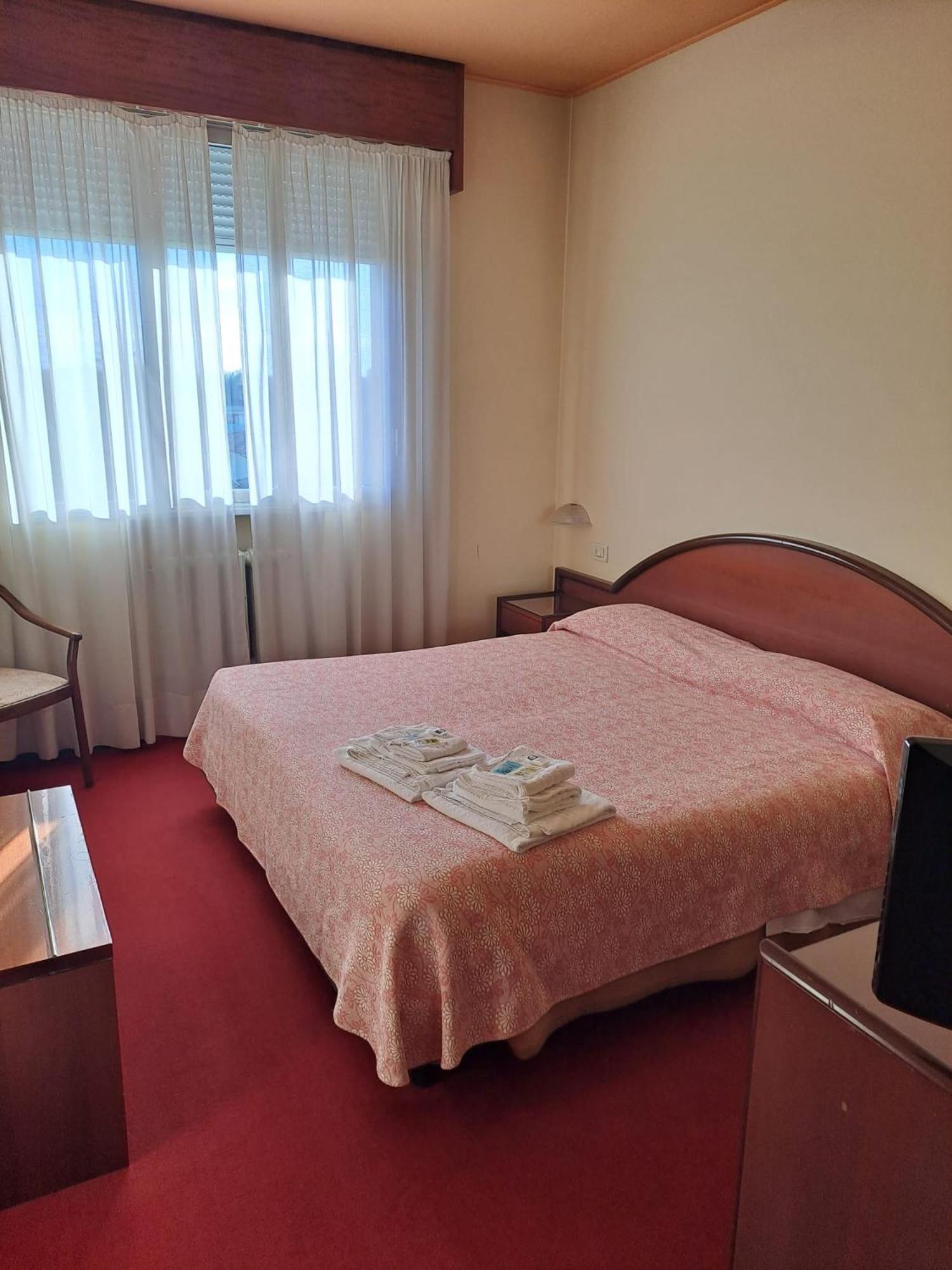 Hotel Internazionale Cervignano del Friuli Pokój zdjęcie