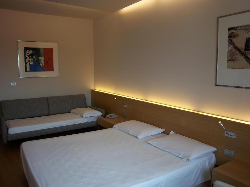 Hotel Internazionale Cervignano del Friuli Pokój zdjęcie