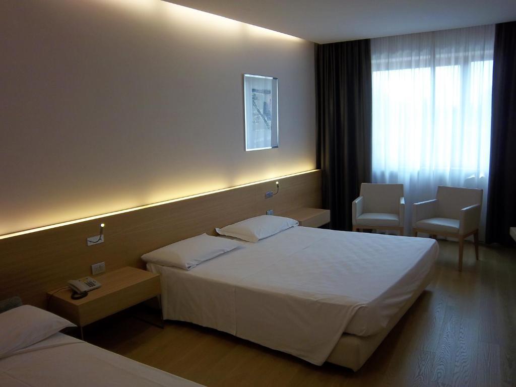 Hotel Internazionale Cervignano del Friuli Pokój zdjęcie